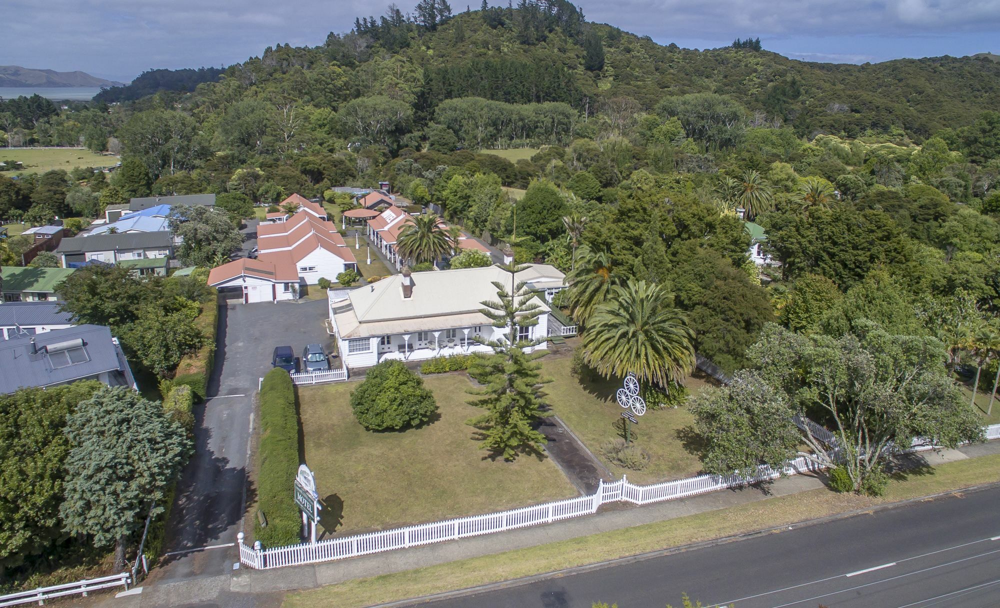Coromandel Cottages エクステリア 写真